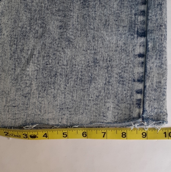 Judy Blue NWT, Light Wash Straight Leg Jeans. Size 3/26 - Picture 8 of 10